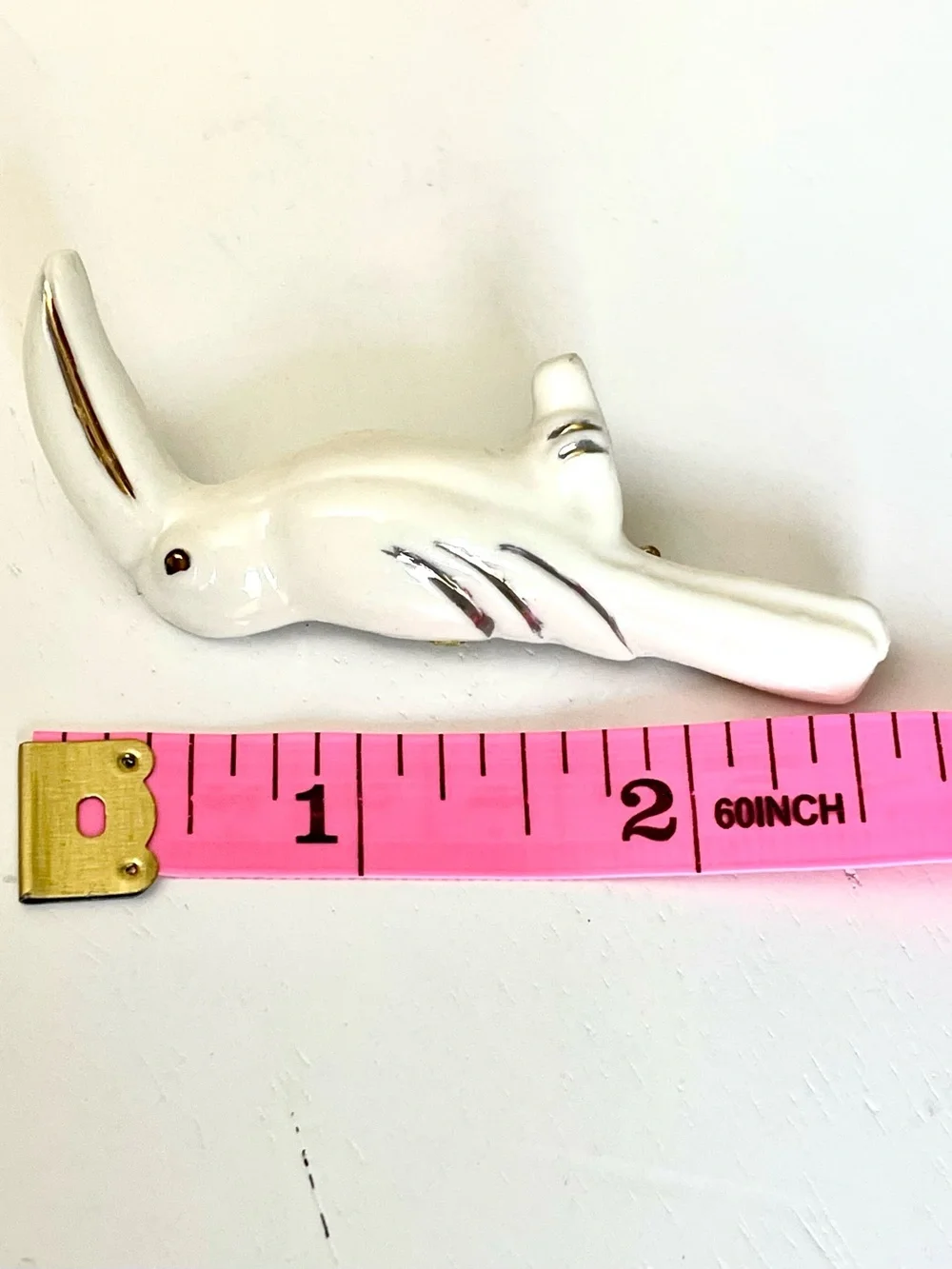 Vintage 1970s Porcelain White Toucan Bird Brooch Pin Tropical Gold & Silver Chic